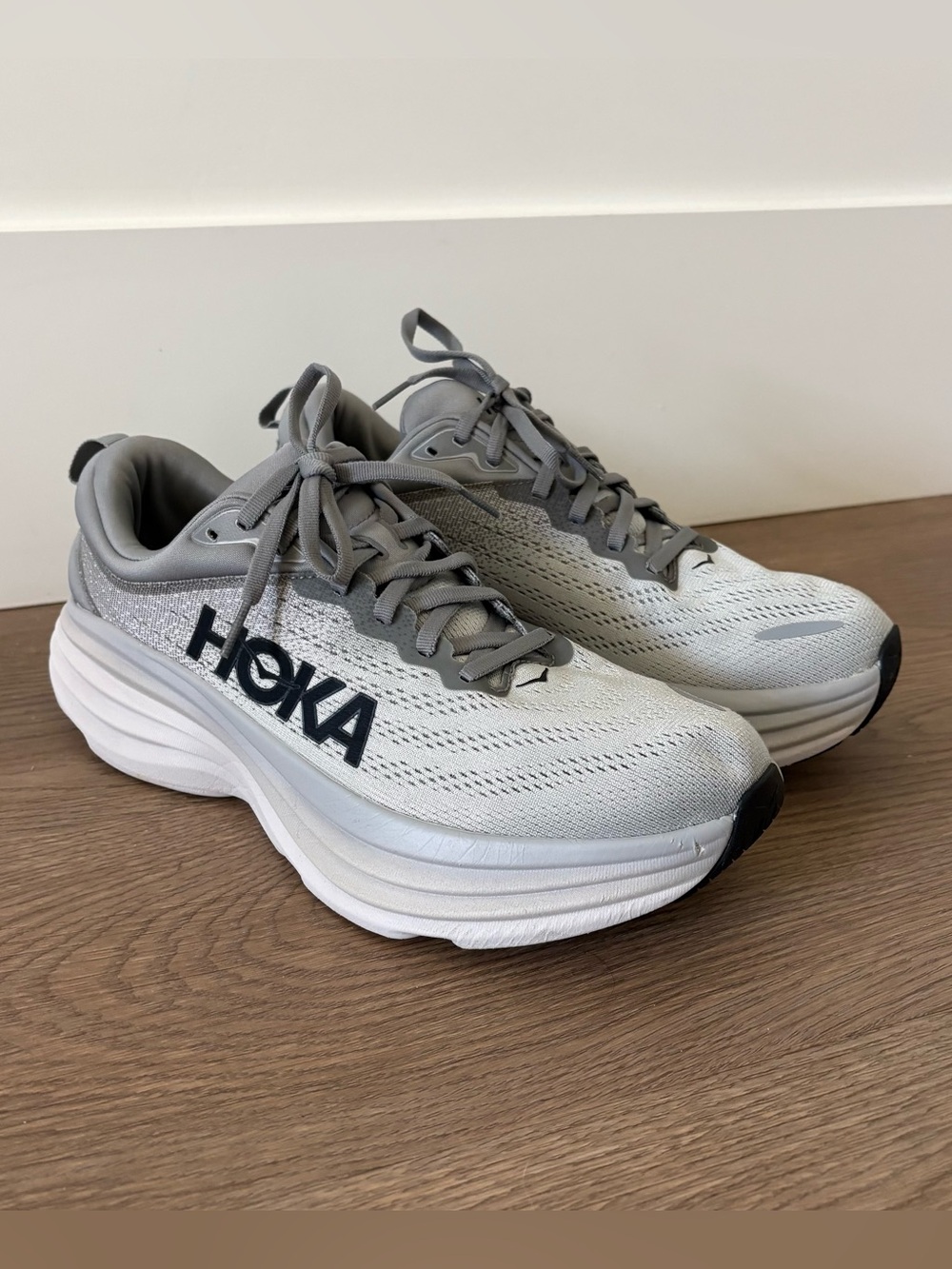 Men’s Hoka Bondi 8 Size 10